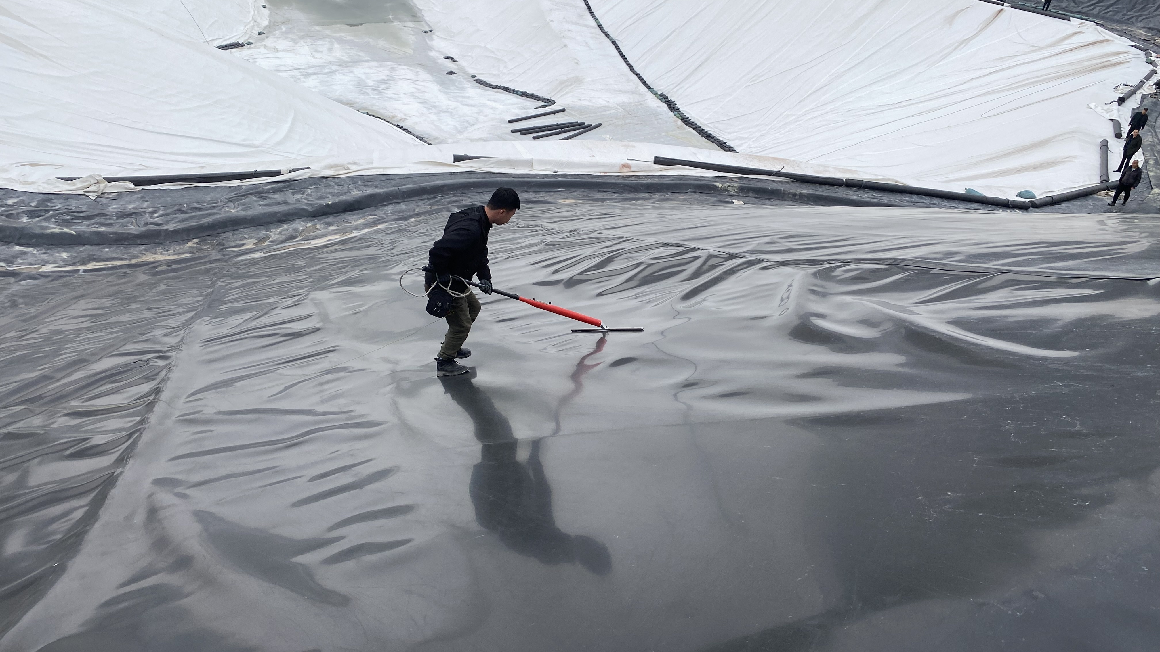 Ѱ�����ϼ��������񳡷ɻ�����������칤��