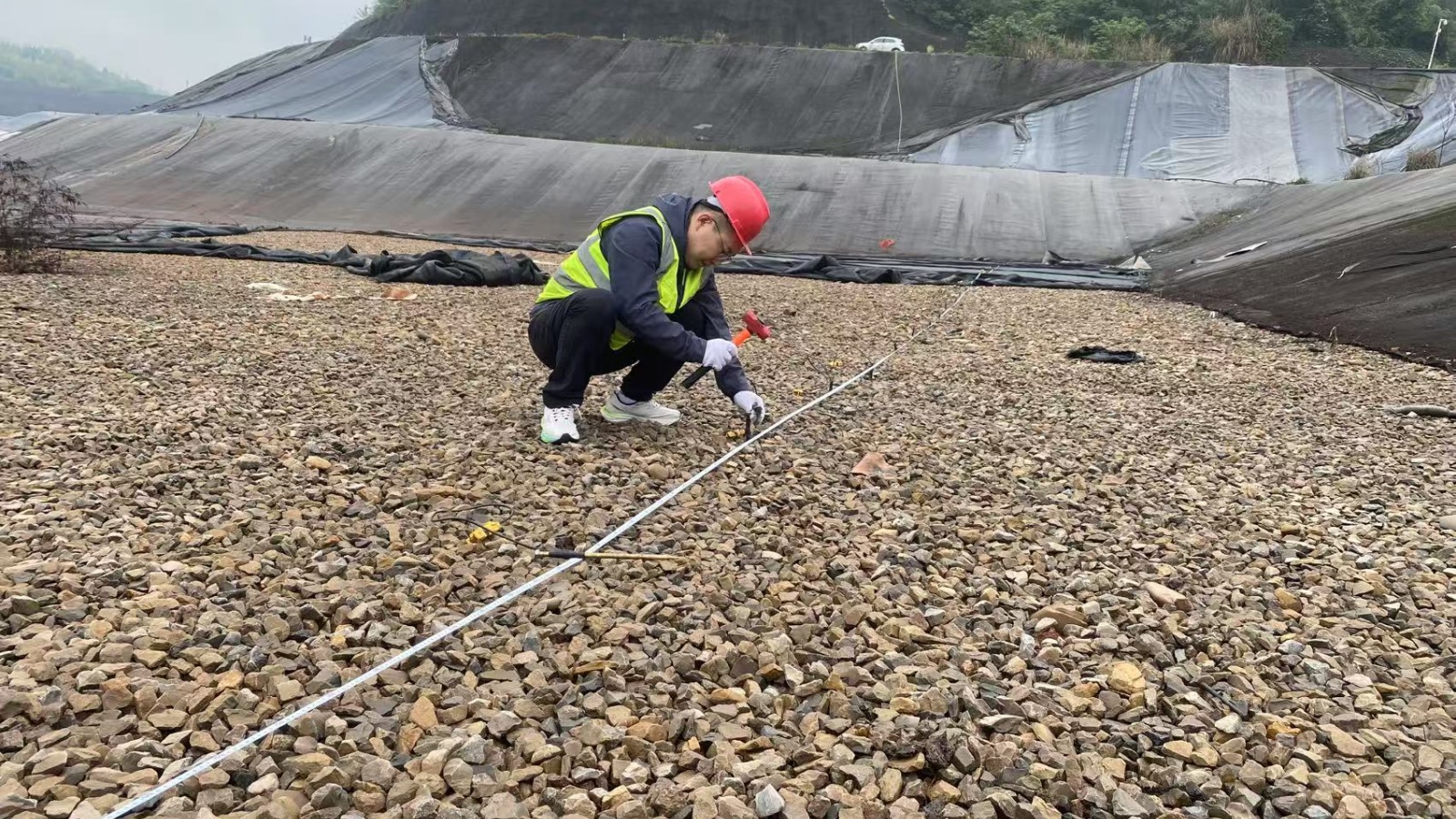 ����ĳ���񳡽�����©��Ⱦ��Χ̽��